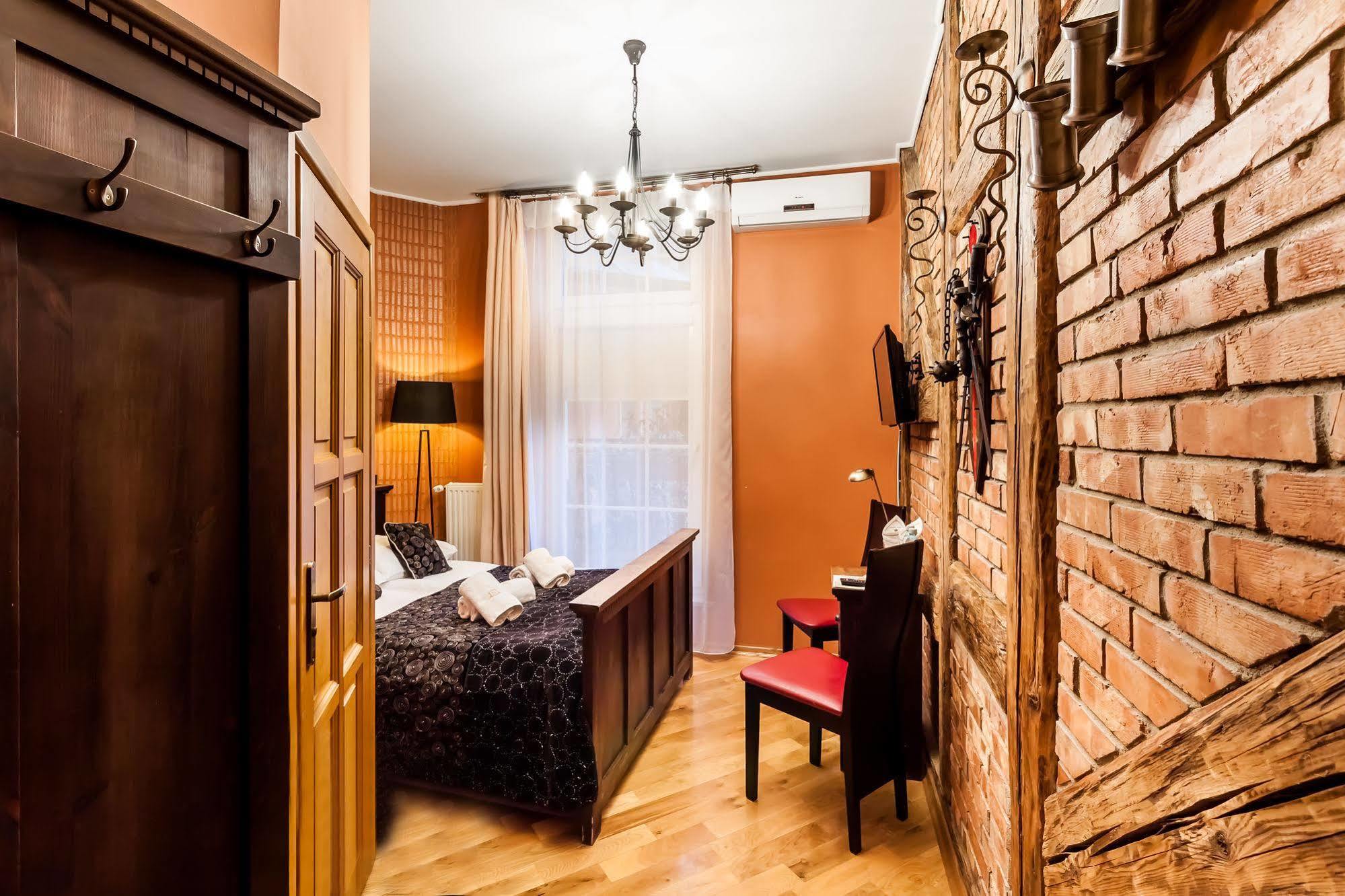 Oberża Hotel apartamentowy 3*